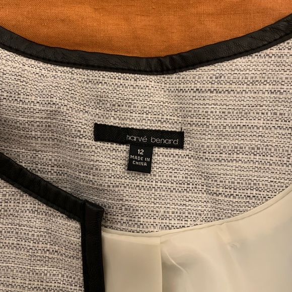 Harvé Benard Black, White, and Grey Blazer, Size 12 - Picture 5 of 5